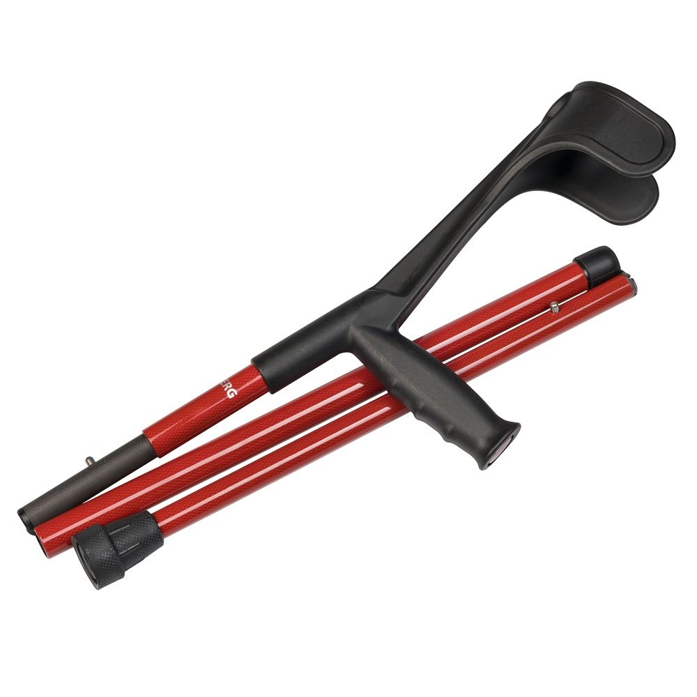 Gefaltete Gehstütze, rot und schwarz. Ergonomische Griffe, gepolsterte Armauflagen. Kompakt.