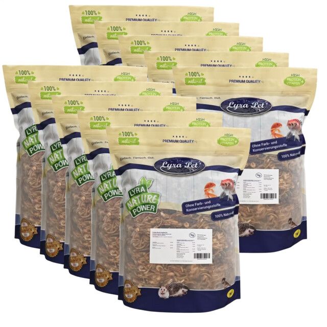 Mehrere Beutel Lyra Pet Protein Boost Insekten Mix. Aufdrucke: Lyra Let, Nature Power, 100% Natural, ohne Farb- und Konservierungsstoffe.