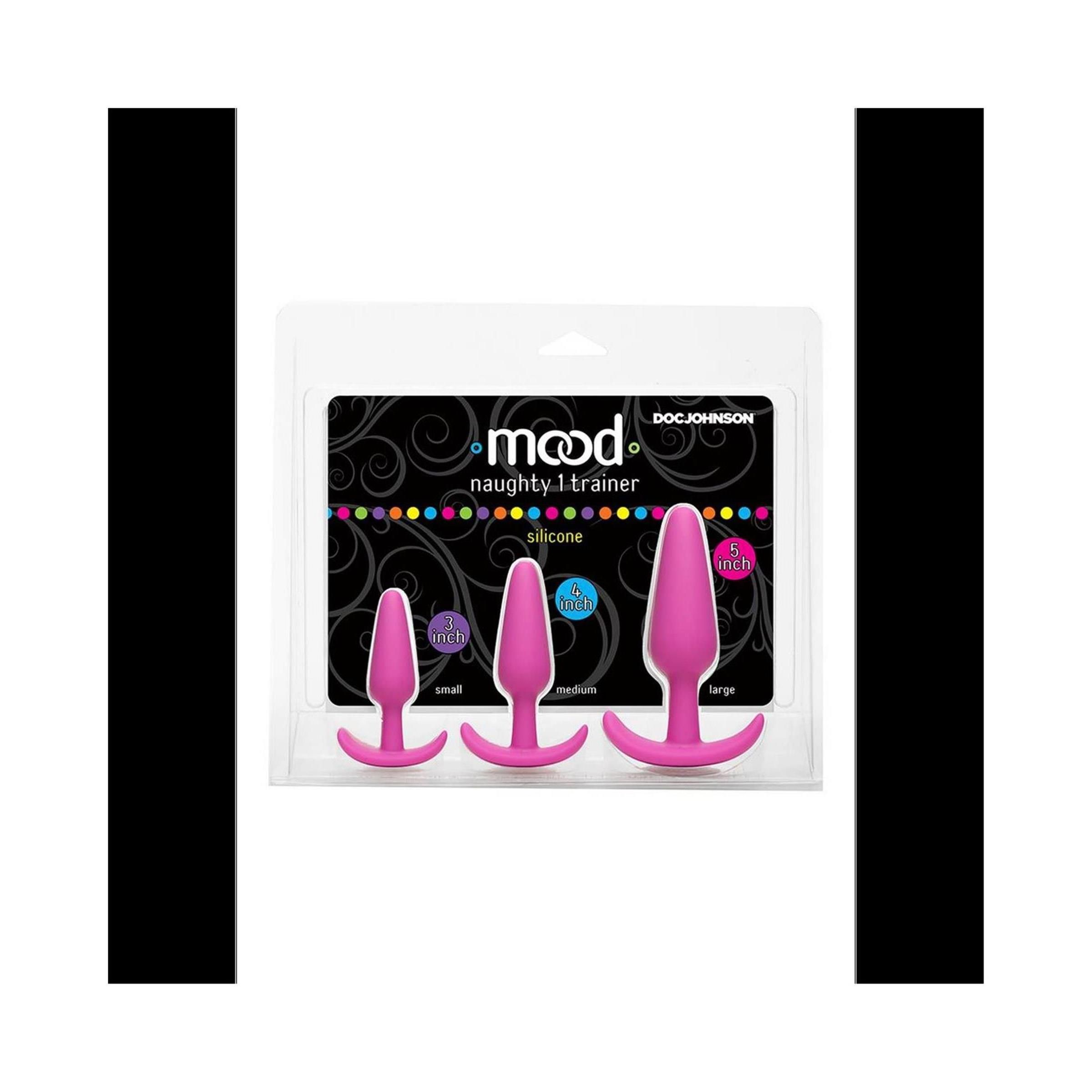 Drei rosafarbene Anal-Plugs in verschiedenen Größen. Verpackung mit Produktnamen und Größenangaben.