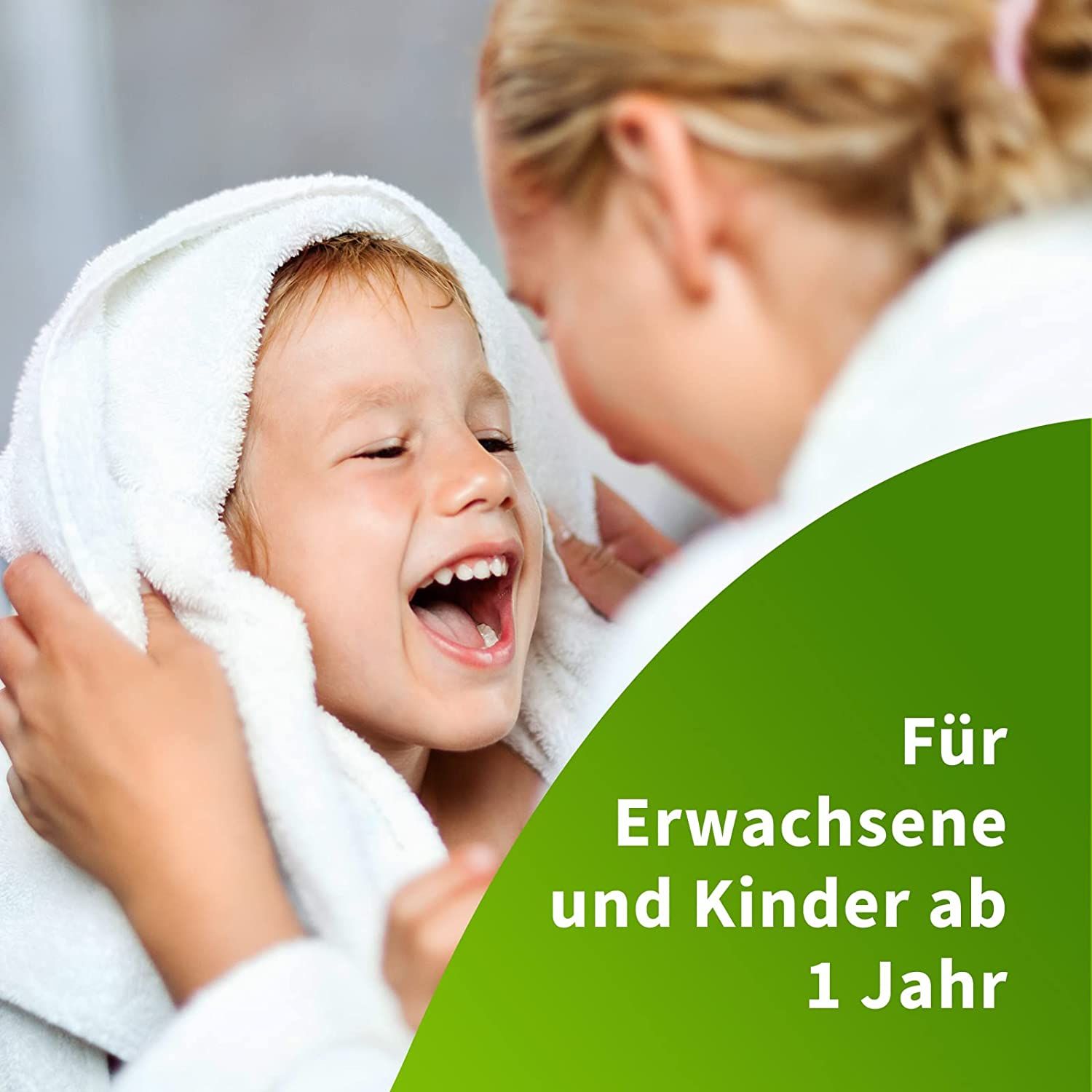 Kind mit Handtuch, Mutter daneben. Text: Für Erwachsene und Kinder ab 1 Jahr.