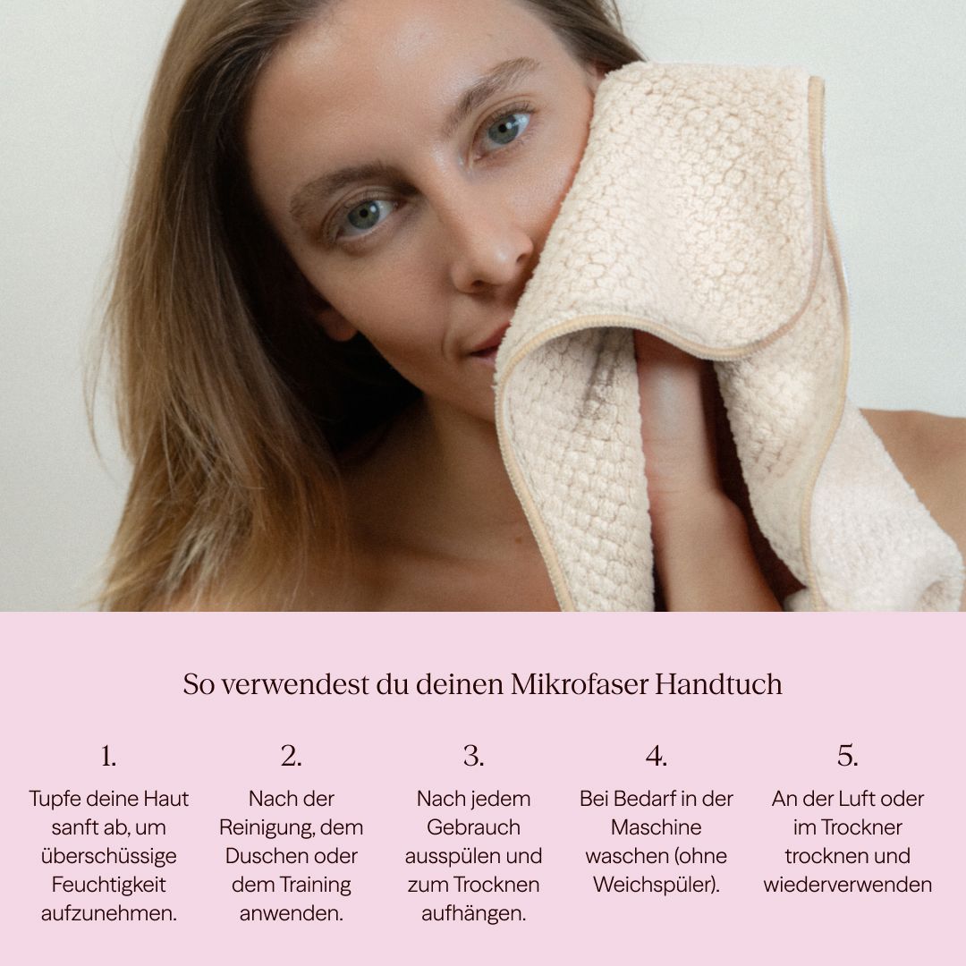Frau verwendet beiges Mikrofasertuch. Text: So verwendest du deinen Mikrofasertuch. 5 Schritte.