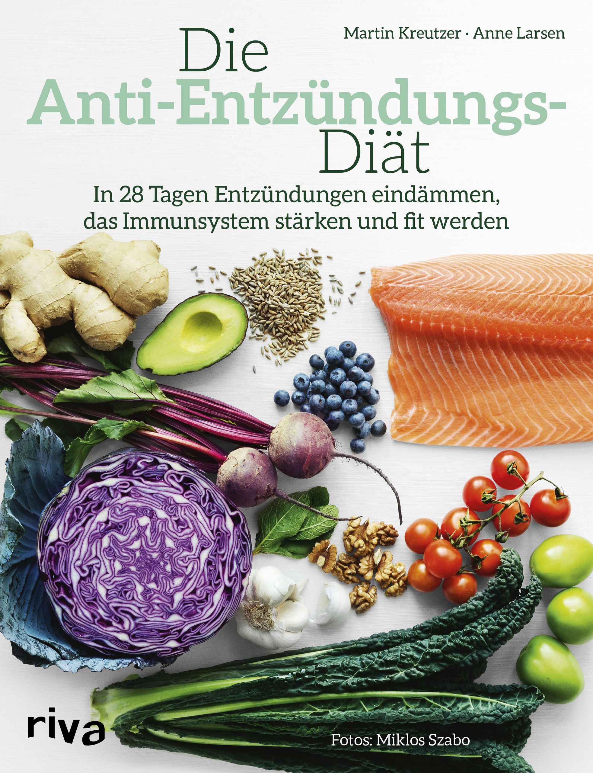 Buchcover mit Titel: Die Anti-Entzündungs-Diät. Autoren: Martin Kreutzer, Anne Larsen. Abgebildet sind Lebensmittel wie Lachs, Gemüse und Obst.