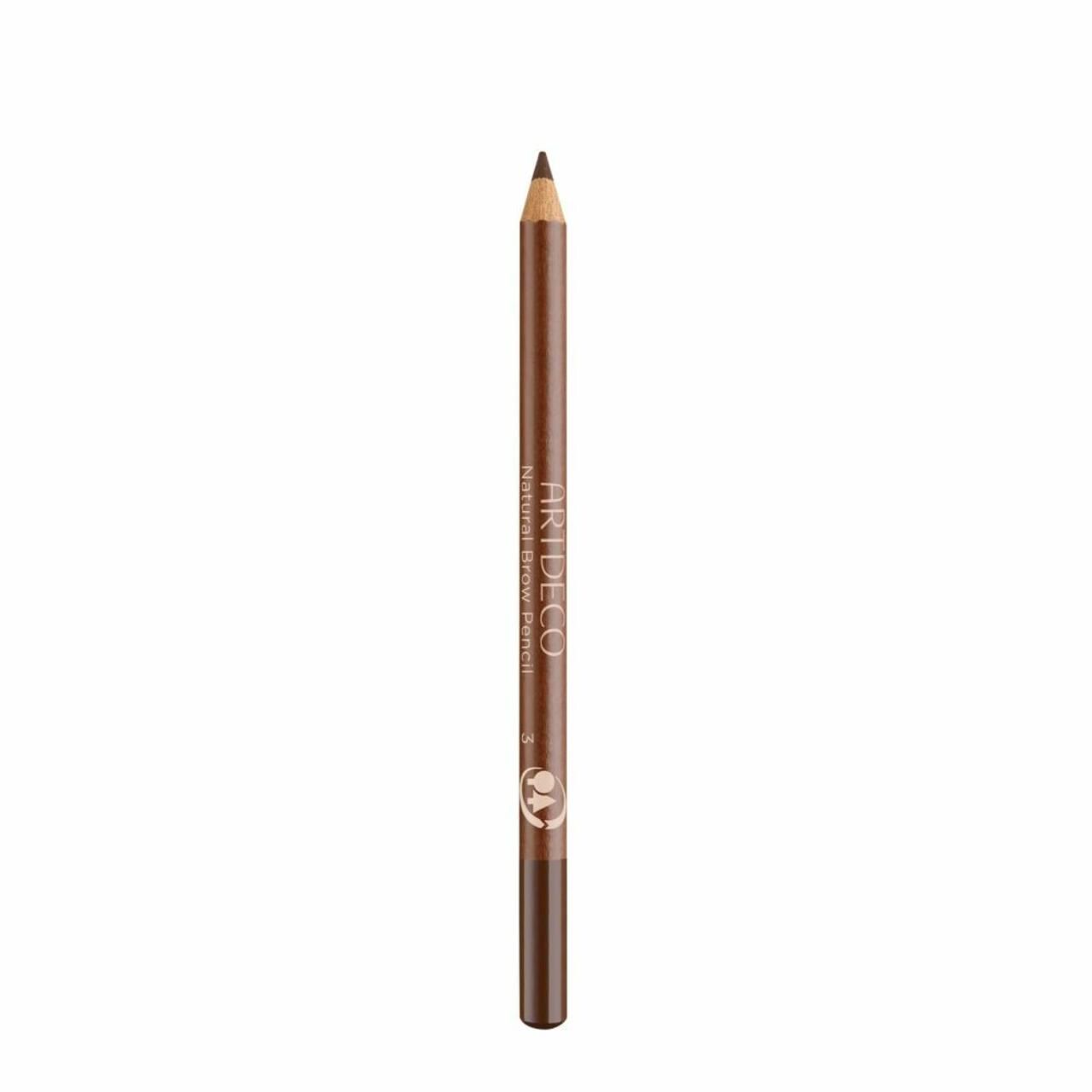 Brauner Augenbrauenstift, mit Aufschrift 'ARTDECO Natural Brow Pencil'. Holzschaft, braune Mine. Weißer Hintergrund.