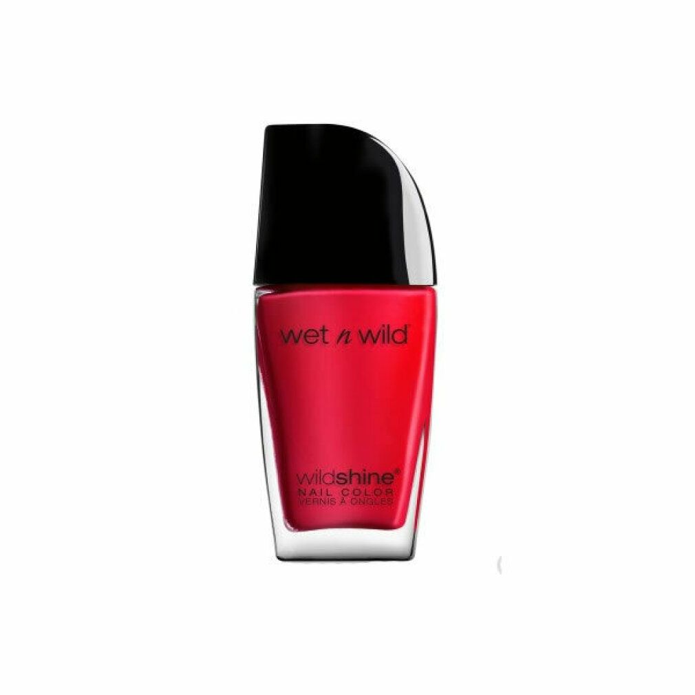 Roter Nagellack von Wet n Wild. Schwarzer Deckel. Schriftzug: Wild Shine Nail Color.