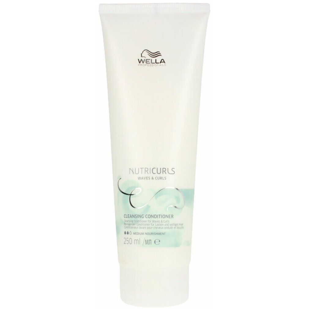 Weiße Tube mit Wella-Logo und Nutricurls-Schriftzug. Enthält Cleansing Conditioner für Wellen & Locken. 250 ml.
