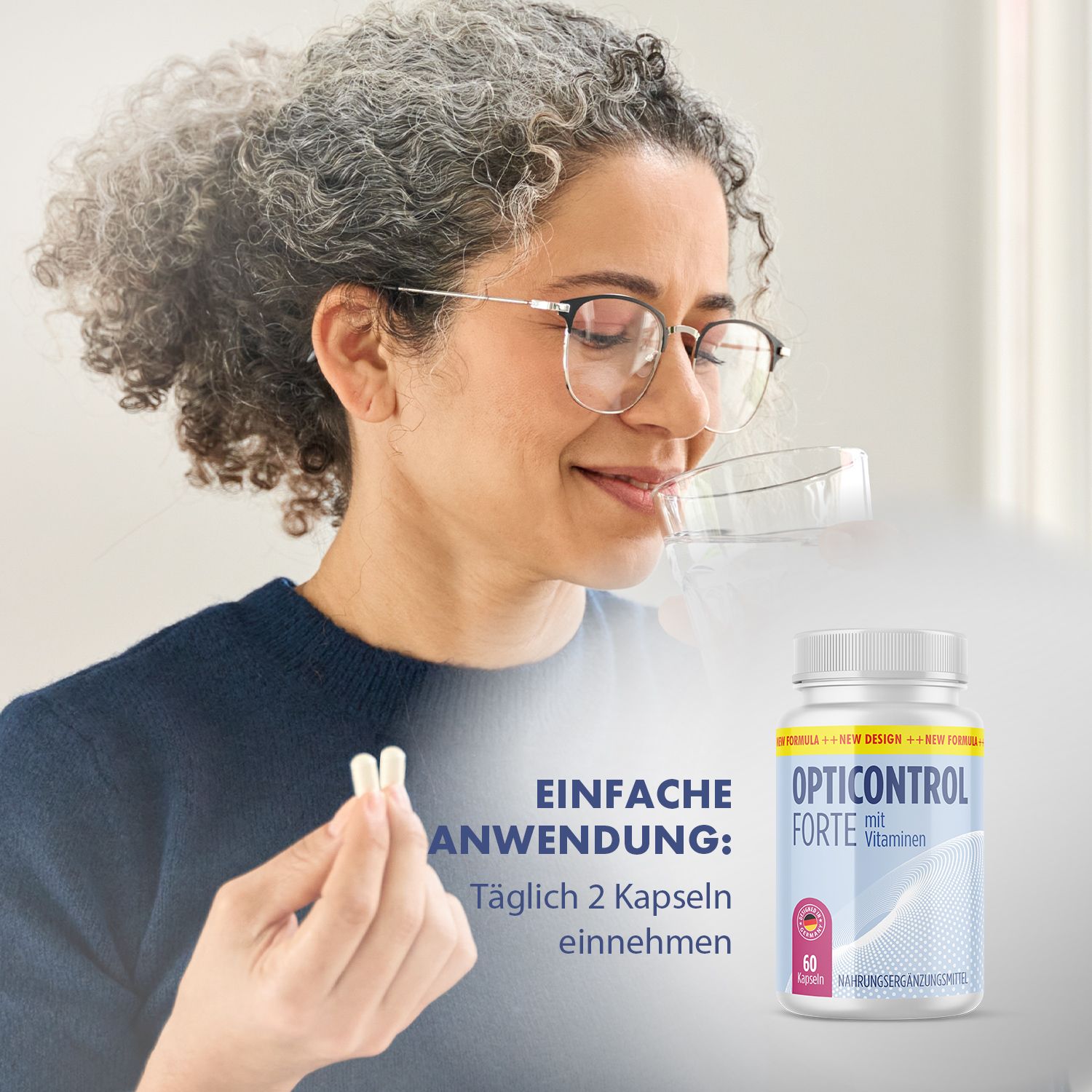 Frau mit Brille hält zwei Kapseln. Daneben Flasche Opticontrol Forte mit Vitaminen. Text: Einfache Anwendung: Täglich 2 Kapseln einnehmen.