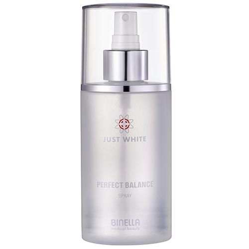 Sprühflasche mit transparentem Deckel. Aufschrift: JUST WHITE, PERFECT BALANCE SPRAY, BINELLA. Silberfarbenes Design.