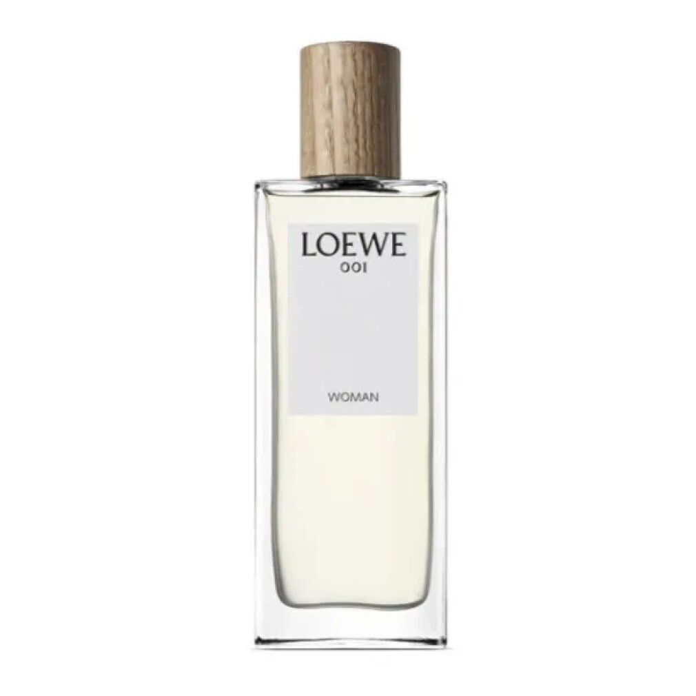 Rechteckiger, transparenter Flakon mit Holzverschluss. Aufschrift LOEWE 001 WOMAN auf weißem Etikett.