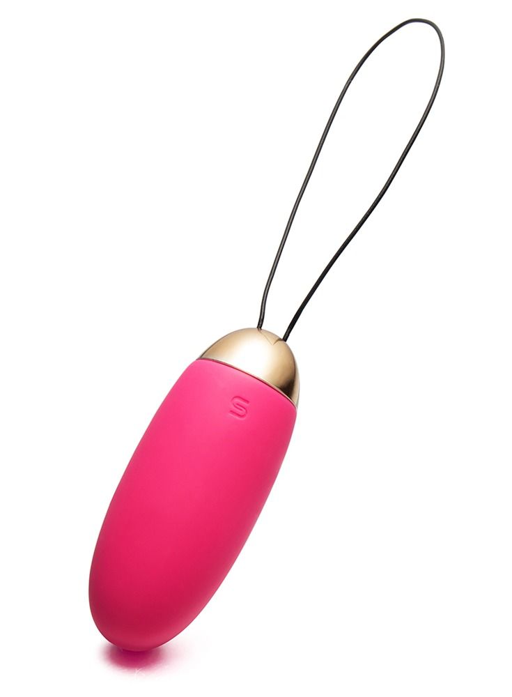 Rosa Vibrator mit goldfarbener Spitze und schwarzer Schlaufe. Auf weißem Hintergrund.