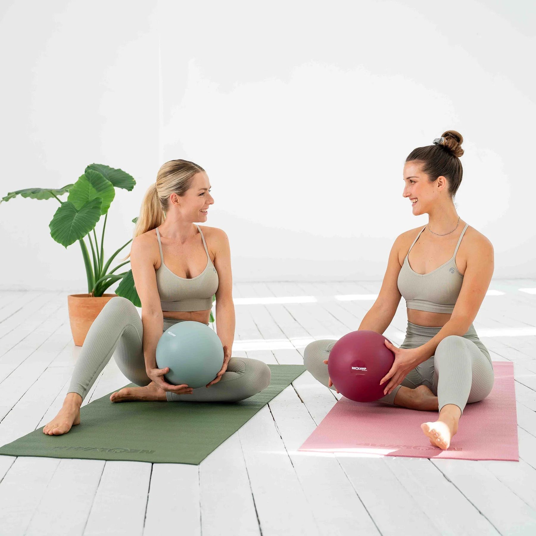 NEOLYMP Pilates Ball
