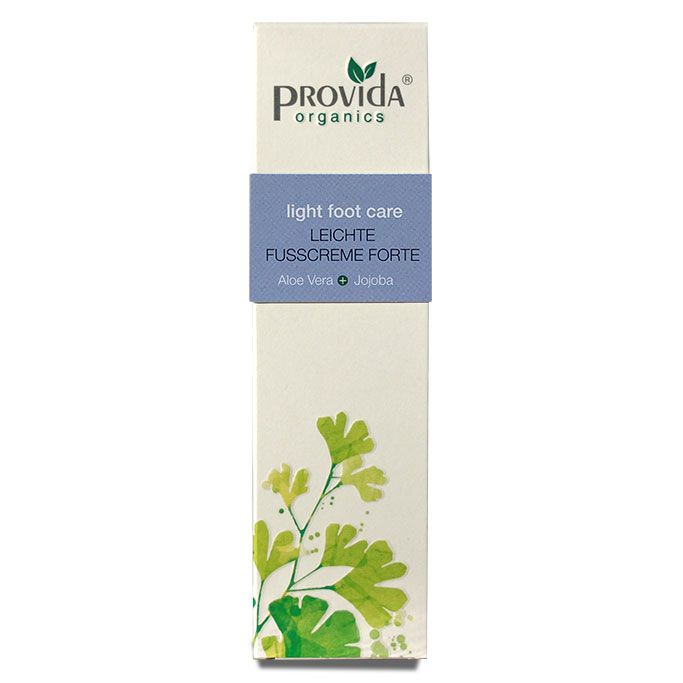 Verpackung von Provida Fußcreme Forte. Weißer Karton mit blauem Band. Text: light foot care, Leichte Fußcreme Forte, Aloe Vera + Jojoba. Grünpflanzen-Dekor.
