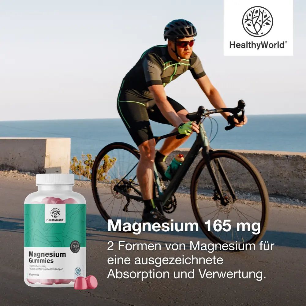 Mann fährt Fahrrad. Daneben eine Flasche Magnesium Gummies. Text: Magnesium 165 mg, 2 Magnesiumformen für eine ausgezeichnete Absorption.