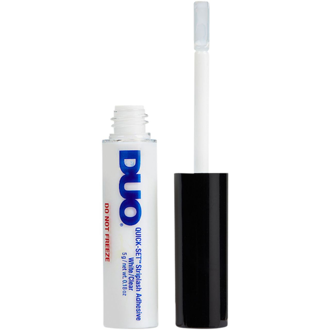 Kleine, weiße Flasche mit schwarzem Deckel und Applikator. Text: DUO QUICK-SET Striplash Adhesive.