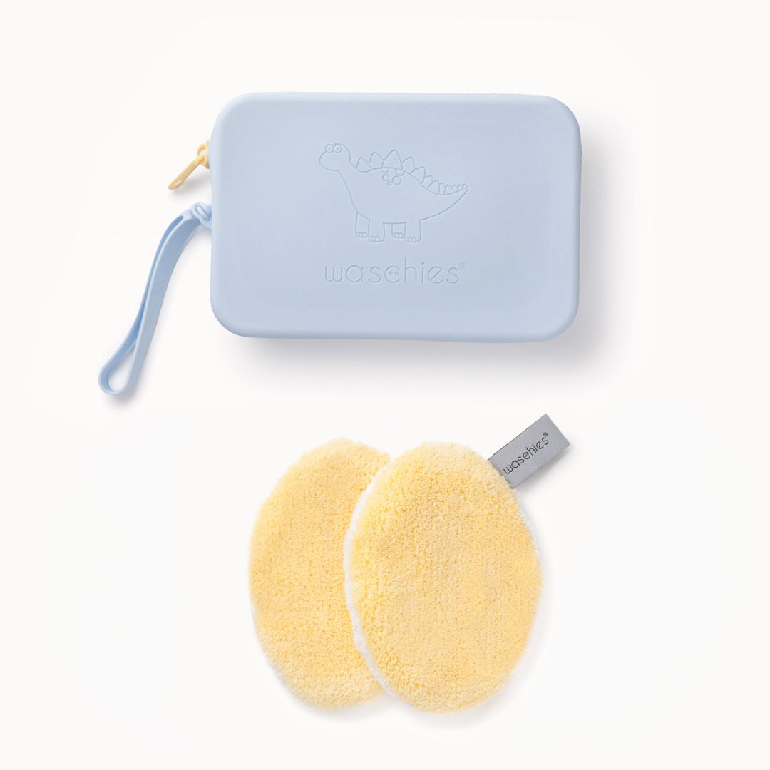 Hellblaue Tasche und zwei gelbe Waschpads. Schriftzug "waschies".