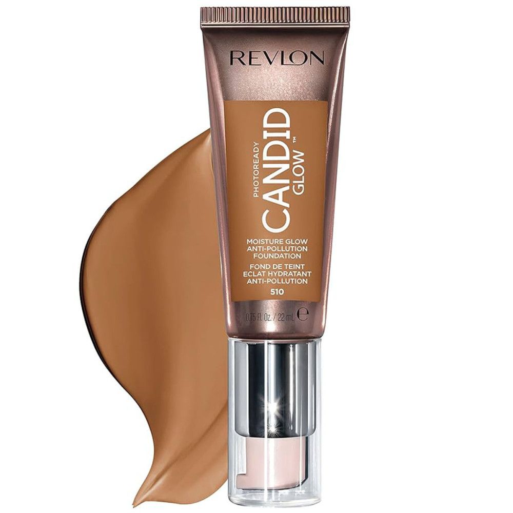 Revlon PhotoReady Candid Glow Foundation. Tube mit braunem Inhalt, silberner Verschluss. Farbklecks daneben. Text: Candid Glow.