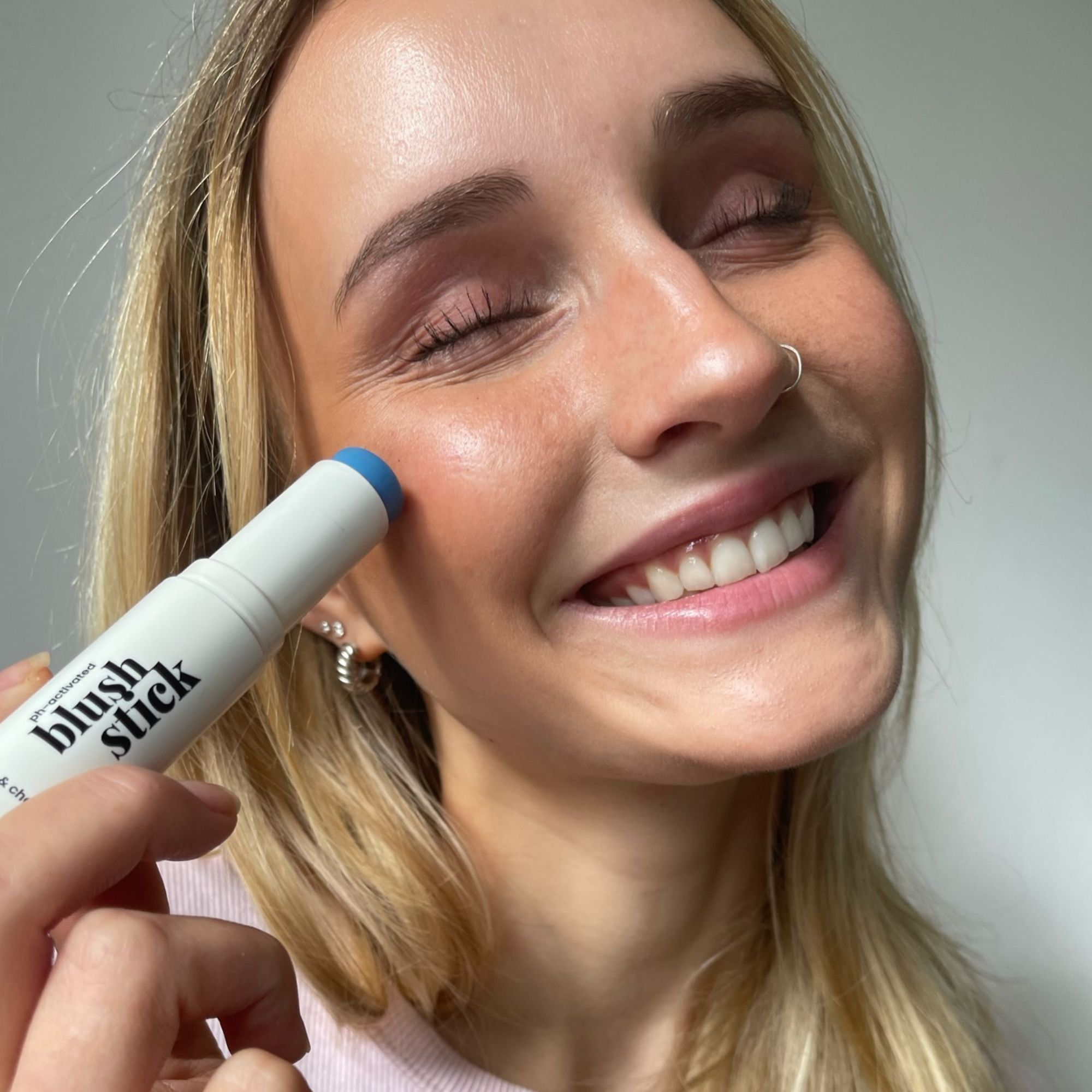 VENICEBODY PH-Activated Blush Stick