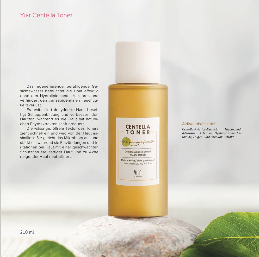 Goldfarbene Flasche mit weißem Deckel und Etikett. Etikett mit Text: Centella Toner. Yu.r Logo. Text und Blätter.