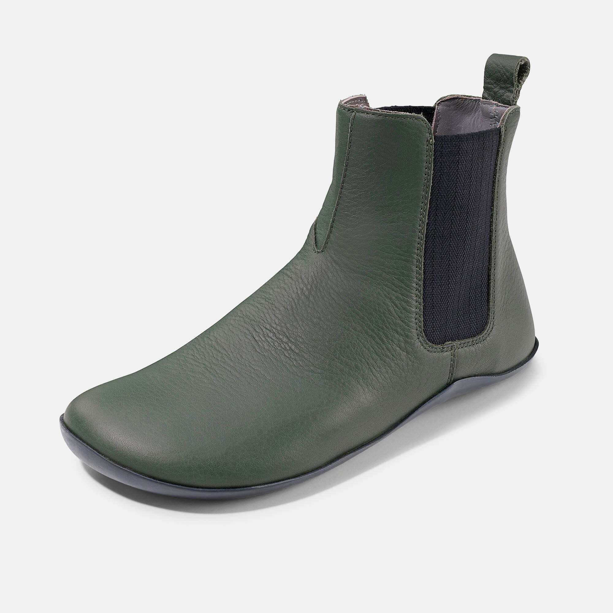 Dunkelgrüner Chelsea-Stiefel aus Leder mit elastischen Seiten.