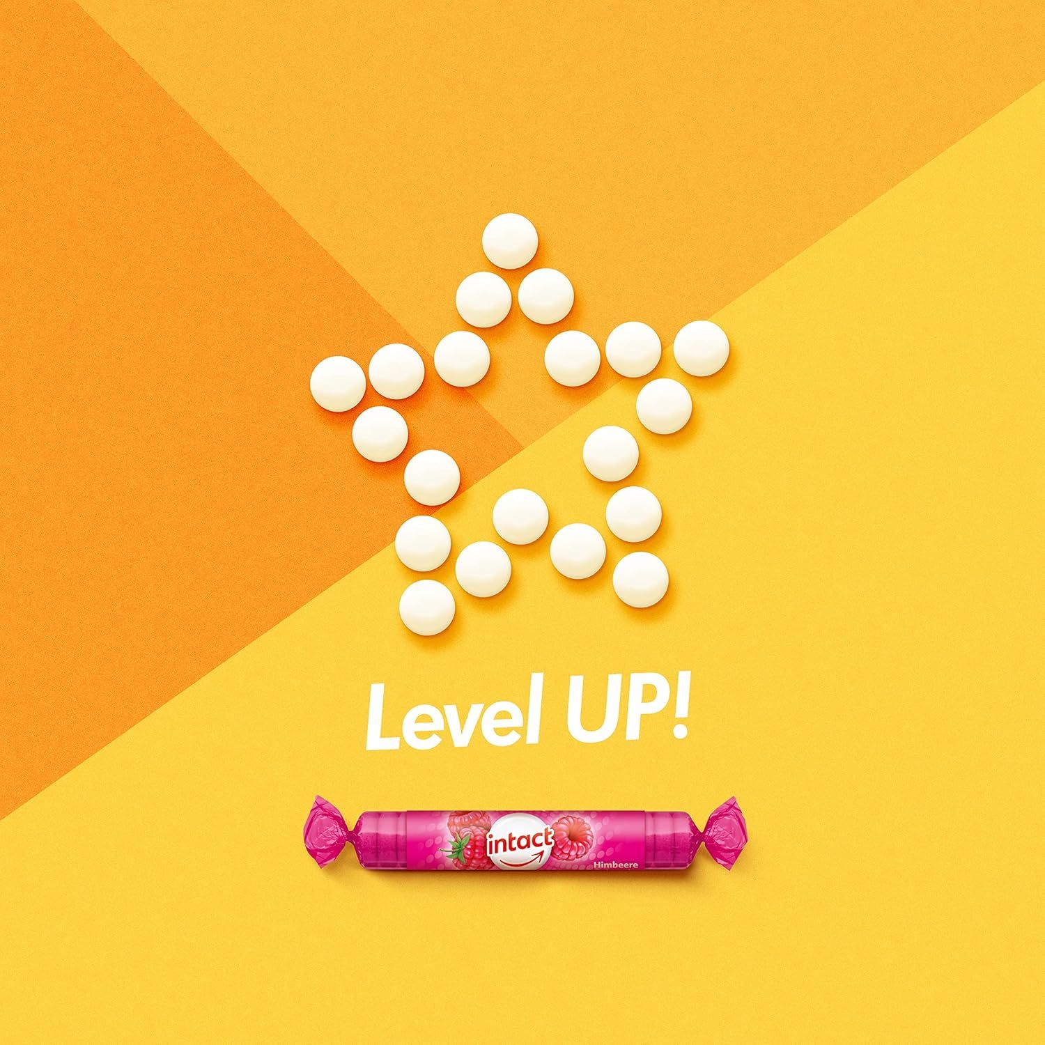 Weiße Tabletten bilden einen Stern. Darunter liegt eine Rolle Traubenzucker. Text: Level UP!