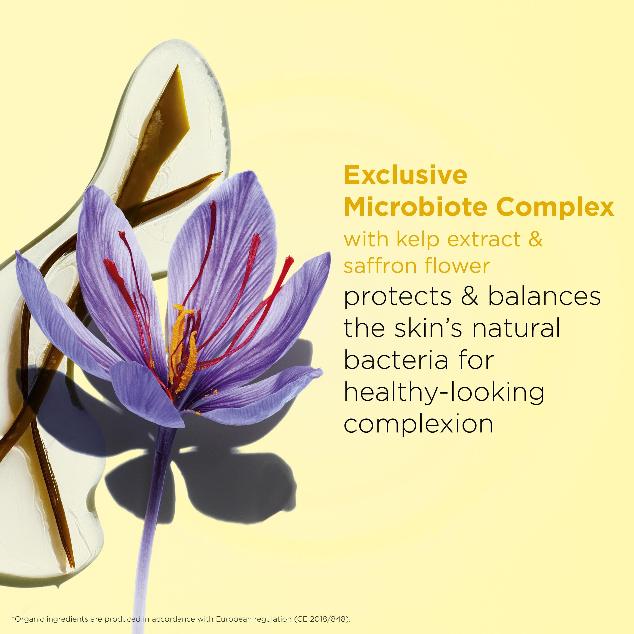 Nahaufnahme einer Blüte und eines Blattes. Text: Exclusive Microbiote Complex mit Kelp-Extrakt und Safranblüte.