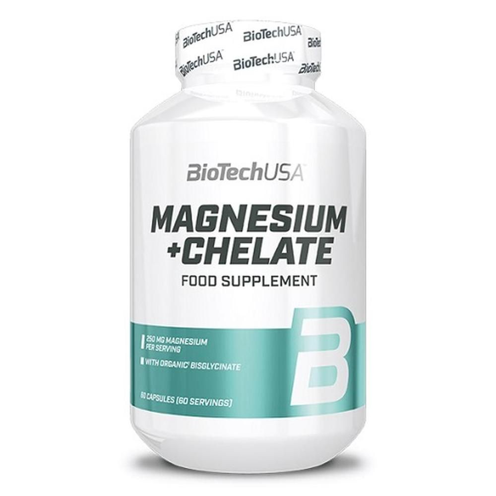 Weiße Flasche mit „BioTechUSA Magnesium + Chelate“. Aufschrift: „Food Supplement“. Türkisfarbener Akzent. Kapseln.