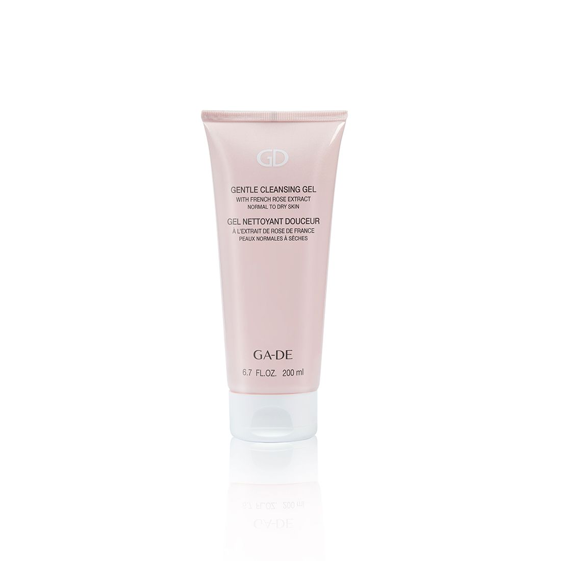 Rosa-farbene Tube mit Produktbeschriftung. Aufschrift: Gentle Cleansing Gel, mit französischem Rosenextrakt. Marke: GA-DE.