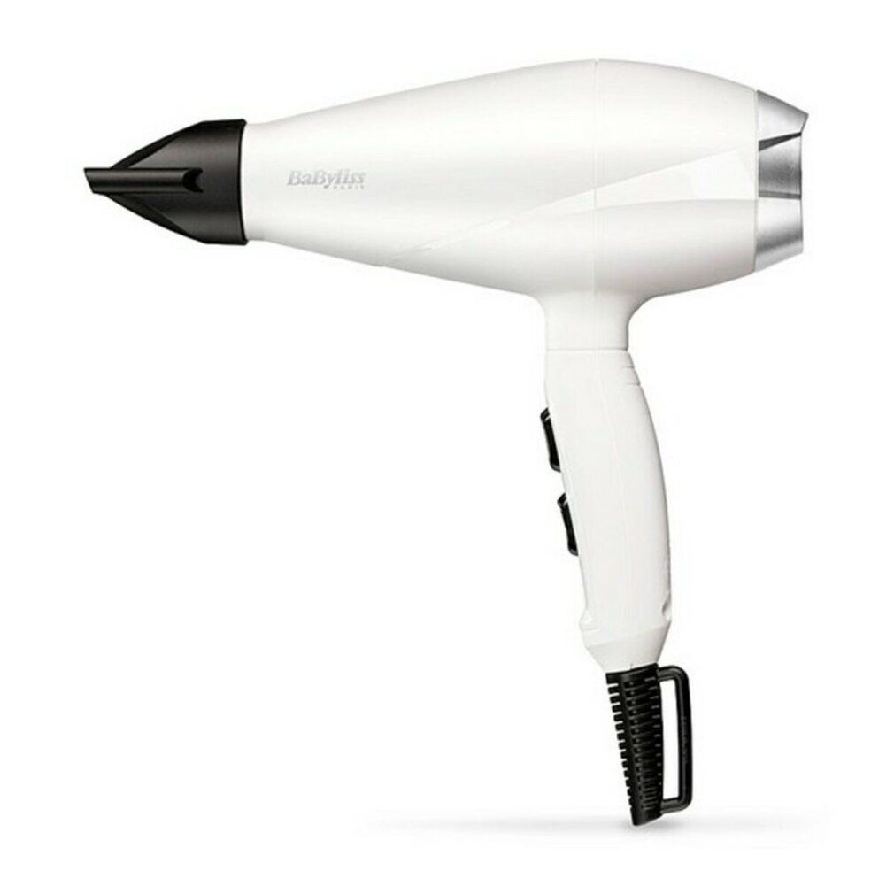 Weißer Haartrockner mit schwarzem Aufsatz und Griff. Marke BaByliss. Zwei Schalter am Griff.
