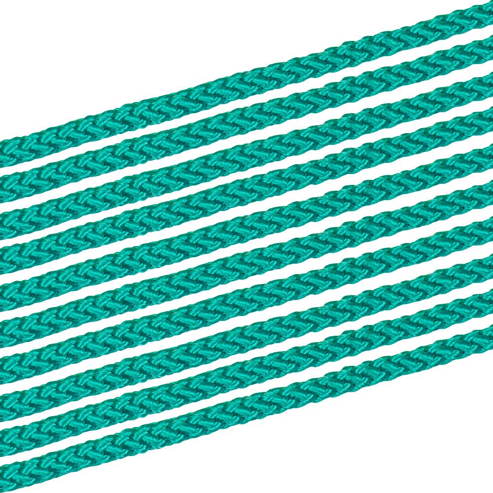 Grüne Gymnastikseile, diagonal angeordnet. Geflochtenes Material, gleichmäßige Abstände. Auf weißem Hintergrund.