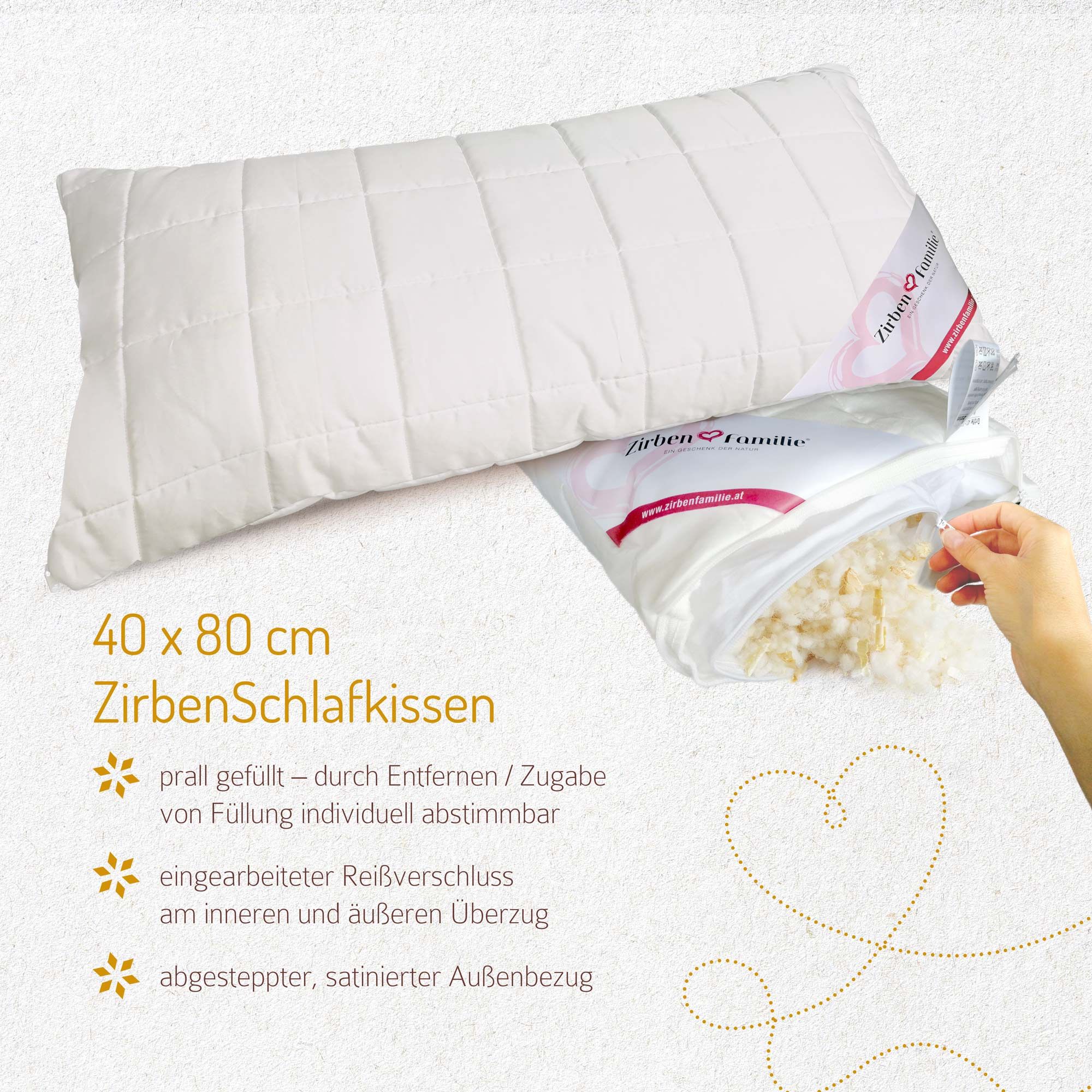 Weißes Kissen mit Steppung. Daneben geöffnetes Kissen mit Holzspänen. Text mit Produktinformationen.