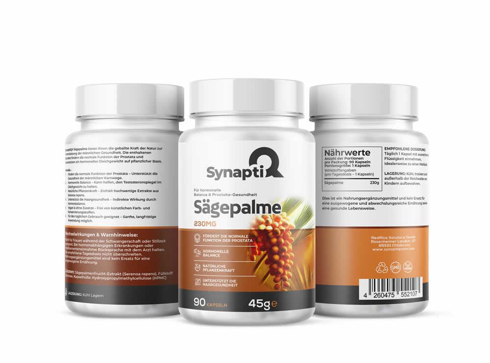 Drei weiße Kunststoff-Behältnisse mit Kapseln. Aufschrift: SynaptiQ, Sägepalme, 230mg. Abbildung von Sägepalmenfrüchten. 90 Kapseln, 45g.