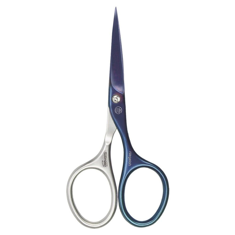 Bartschere mit blauen Griffen und silberfarbenen Klingen. Auf den Griffen sind die Schriftzüge "Niegeloh" und "Solingen" zu sehen.