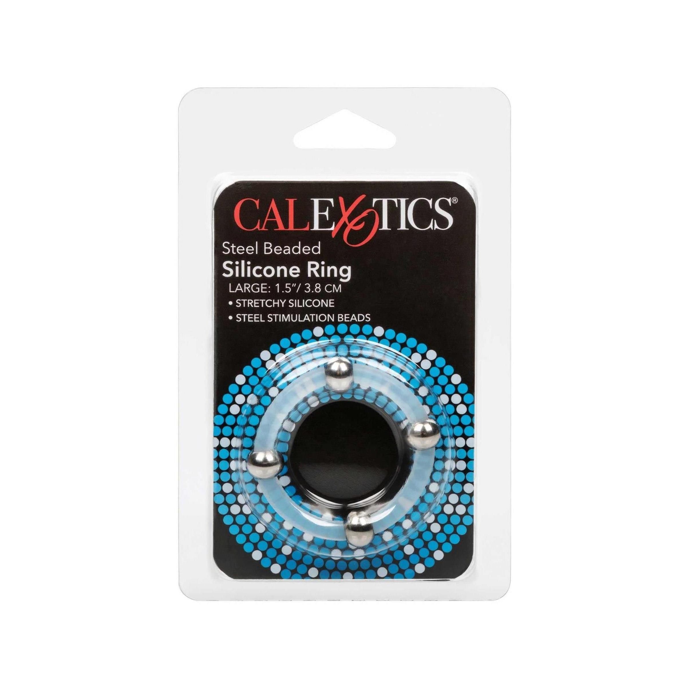 Verpackung mit einem Steel Beaded Silicone Ring. Marke CalExotics. Produktname und Eigenschaften sind aufgedruckt.