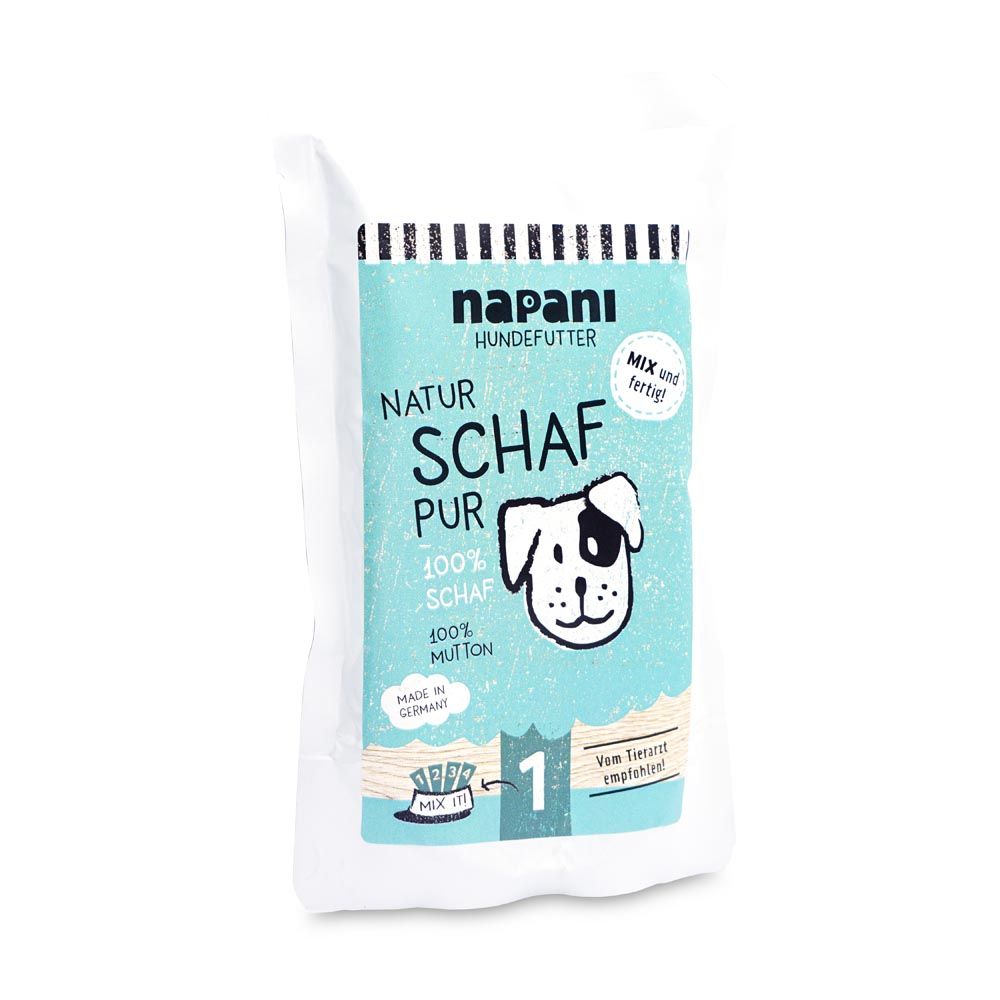 Weißer Beutel mit "napani"-Logo und "Natur Schaf Pur"-Aufdruck. Hundekopf-Illustration. Text: "100% Schaf".