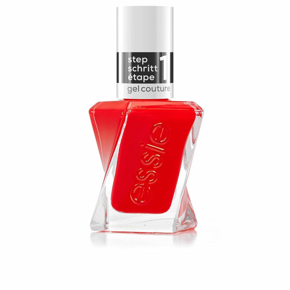 Roter Nagellack in einer Glasflasche. Der Name essie ist sichtbar. Auf dem Deckel steht 'step 1 gel couture'.