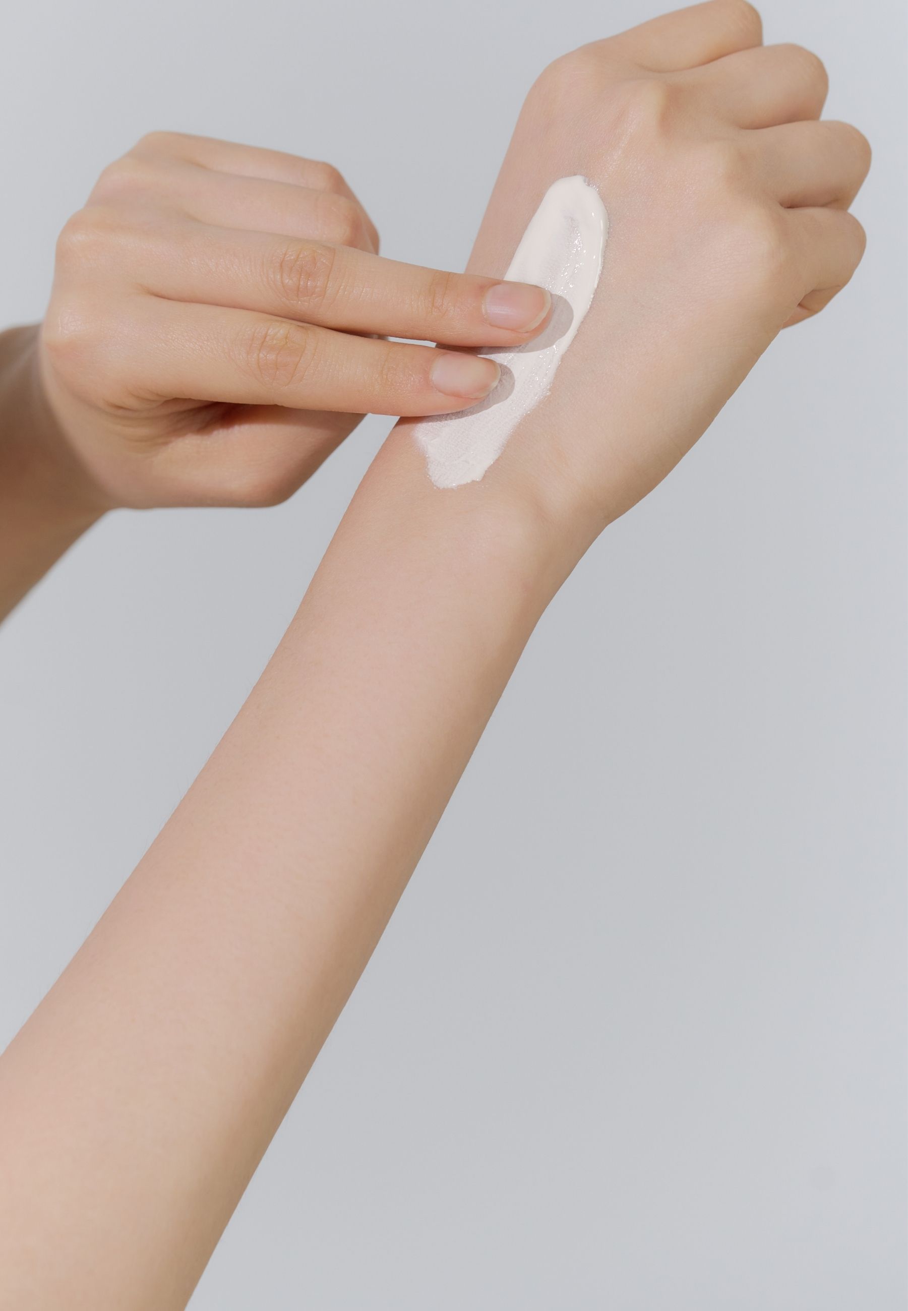 SKIN1004 Madagascar Centella Air-fit Suncream Light