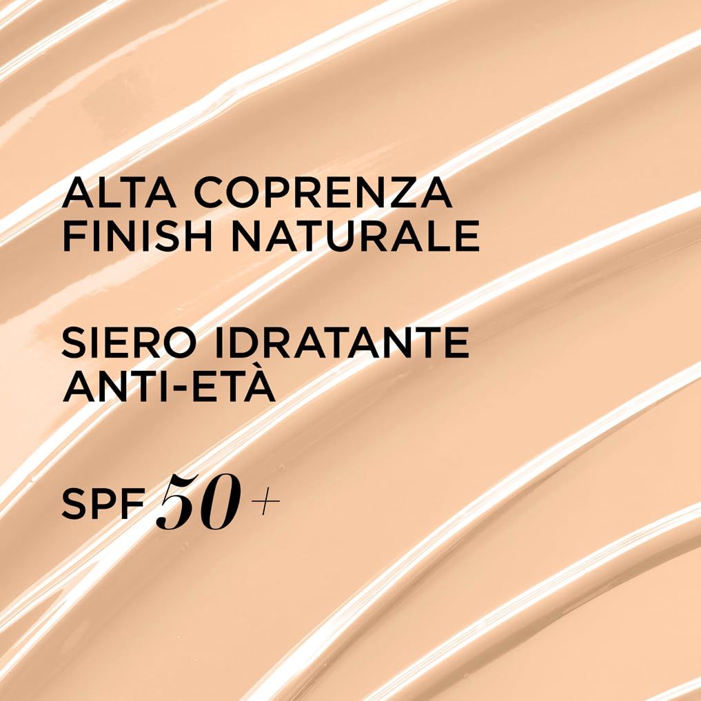 Nahaufnahme Foundation. Textur mit hoher Deckkraft, natürliches Finish, Serum mit SPF 50+.