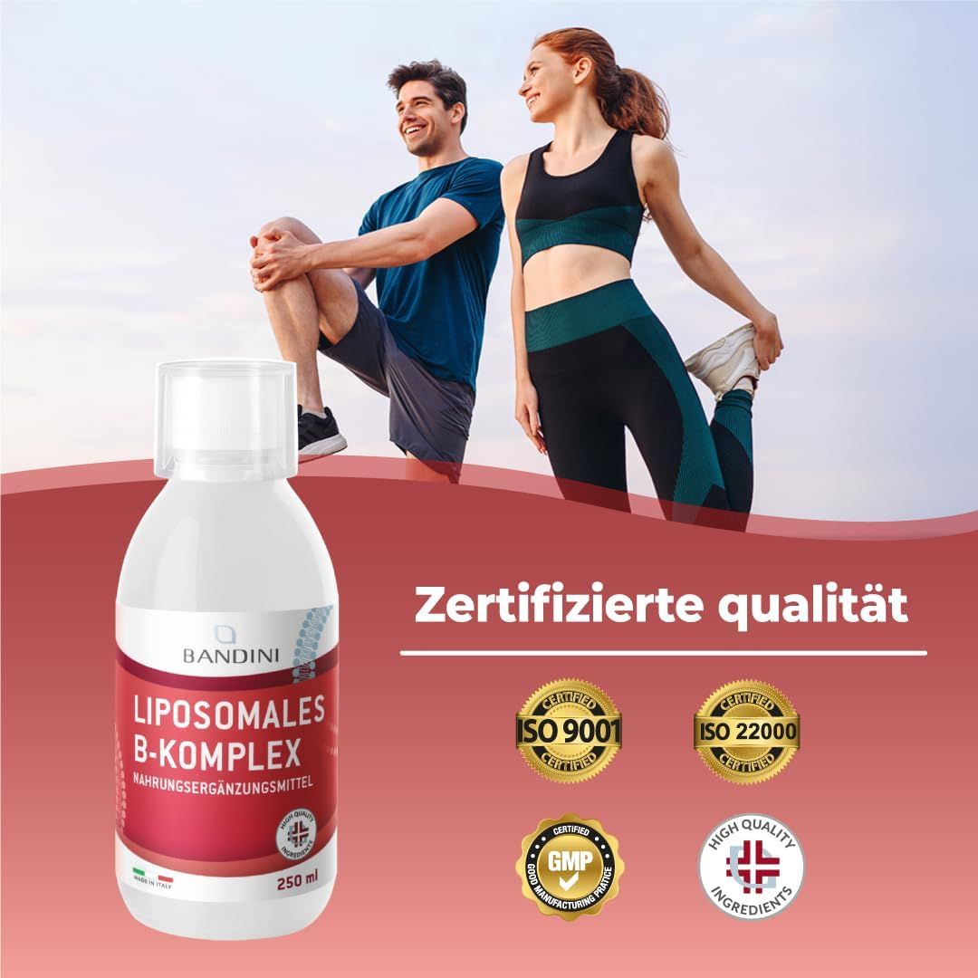 Bandini Liposomales B-Komplex in Flasche. Zertifizierte Qualität. ISO 9001, ISO 22000, GMP, High Quality Ingredients. Zwei Personen trainieren im Hintergrund.