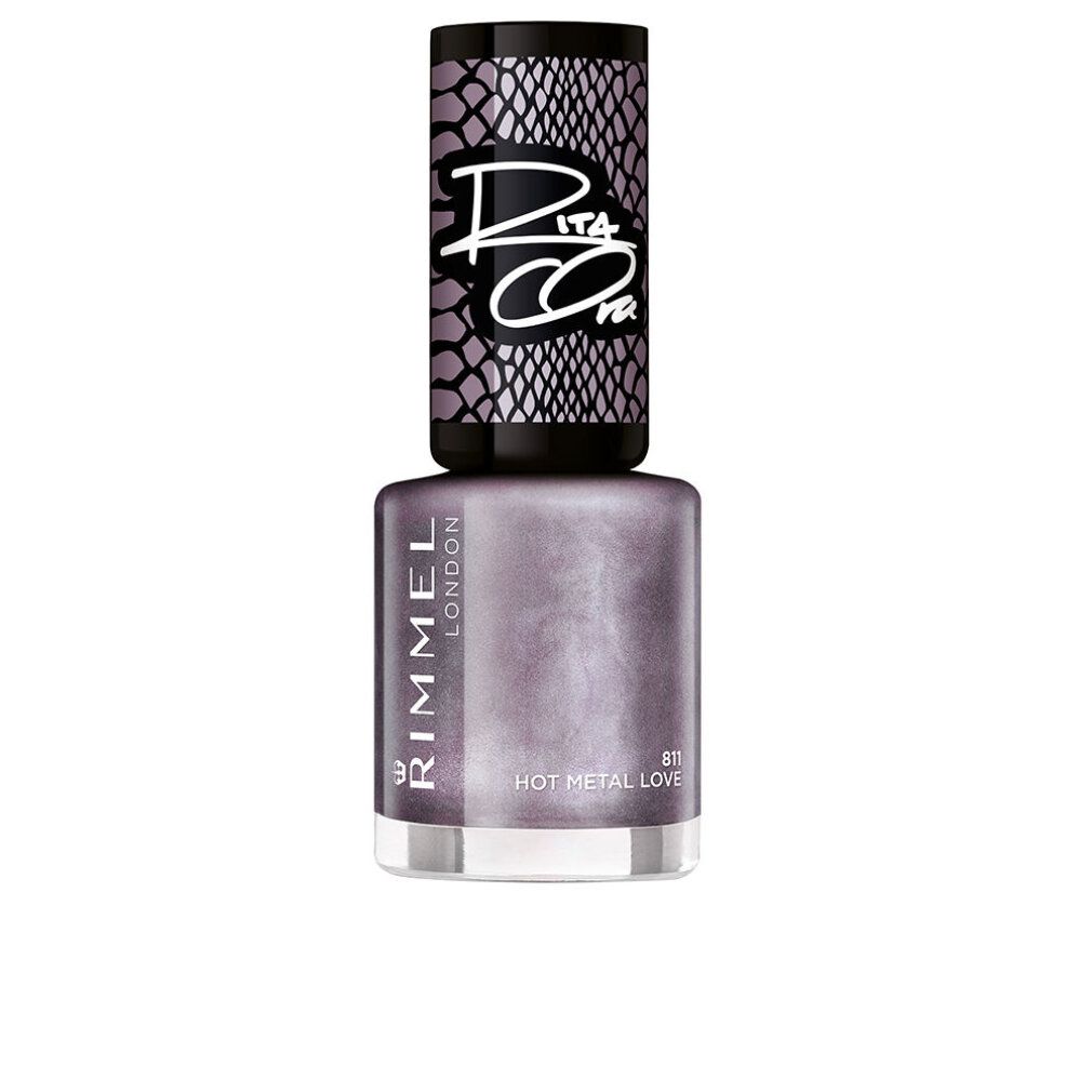 Nagellackflasche, Rimmel London. Farbton 811 Hot Metal Love. Lila-metallic. Schwarzer Deckel mit Rita Ora Logo.