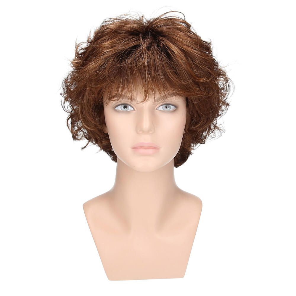 Perücke Lillith von trendhair, braun, lockig, auf einem Schaufensterkopf. Frontansicht.