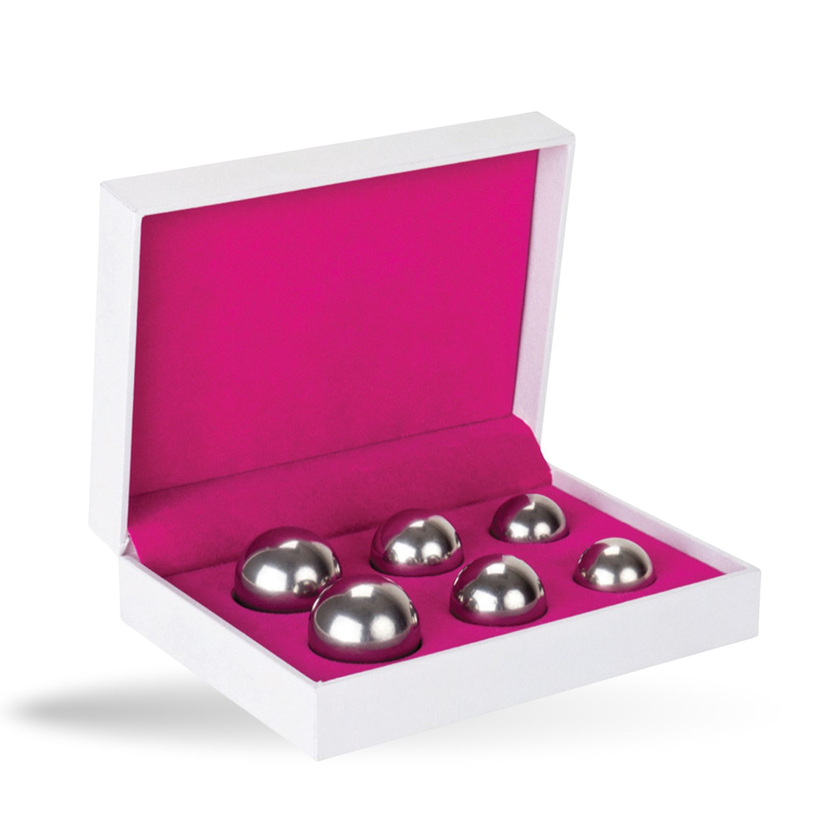 Sechs metallische Kugeln in einer weißen Box mit pinkfarbenem Innenfutter. Die Kugeln sind glänzend und rund.