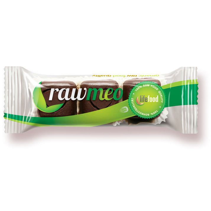 Verpackte Schoko-Konfektkugeln. Aufschrift "rawmeo" und "lifefood". Grün-weiße Verpackung mit Logo und Text.