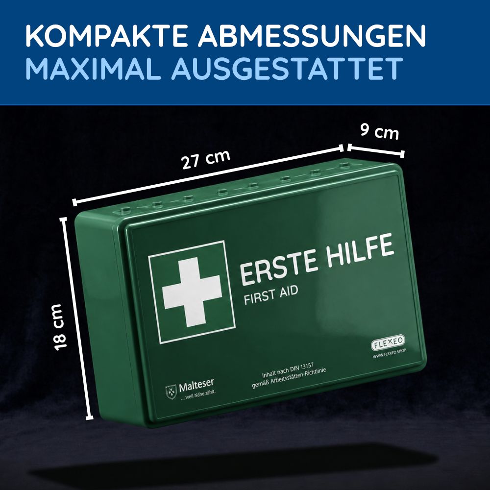 Erste-Hilfe-Kasten mit Maßen: 27 cm Länge, 18 cm Höhe, 9 cm Breite. "ERSTE HILFE" Aufschrift.
