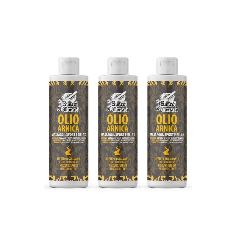 Drei Flaschen Olio Arnica. Etiketten mit Produktnamen und Logo. Weiße Deckel. Braune und goldene Etiketten.