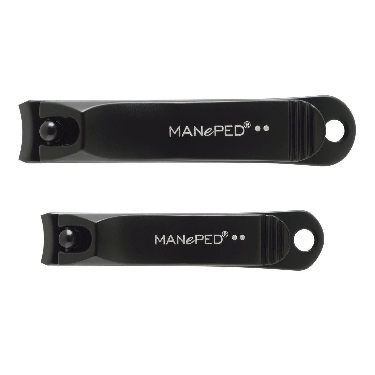 Zwei schwarze Nagelknipser. Auf jedem steht MANePED. Aus Edelstahl.
