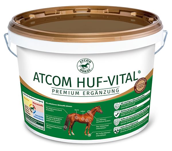 Eimer mit ATCOM HUF-VITAL. Weißer Eimer mit braunem Deckel. Produktname und Logo auf der Vorderseite. Abbildung eines Pferdes.