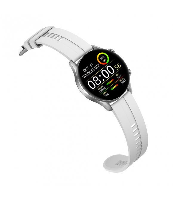 Smartwatch mit weißem Armband. Zifferblatt mit Uhrzeit, Datum und Gesundheitsdaten. Metallgehäuse. Schräge Ansicht.