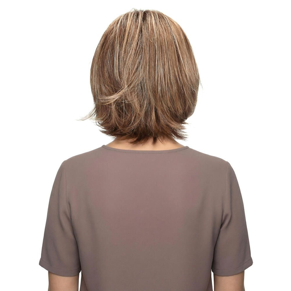Perücke Maren von trendhair. Kurzer, brauner Bob mit Pony. Rückansicht.