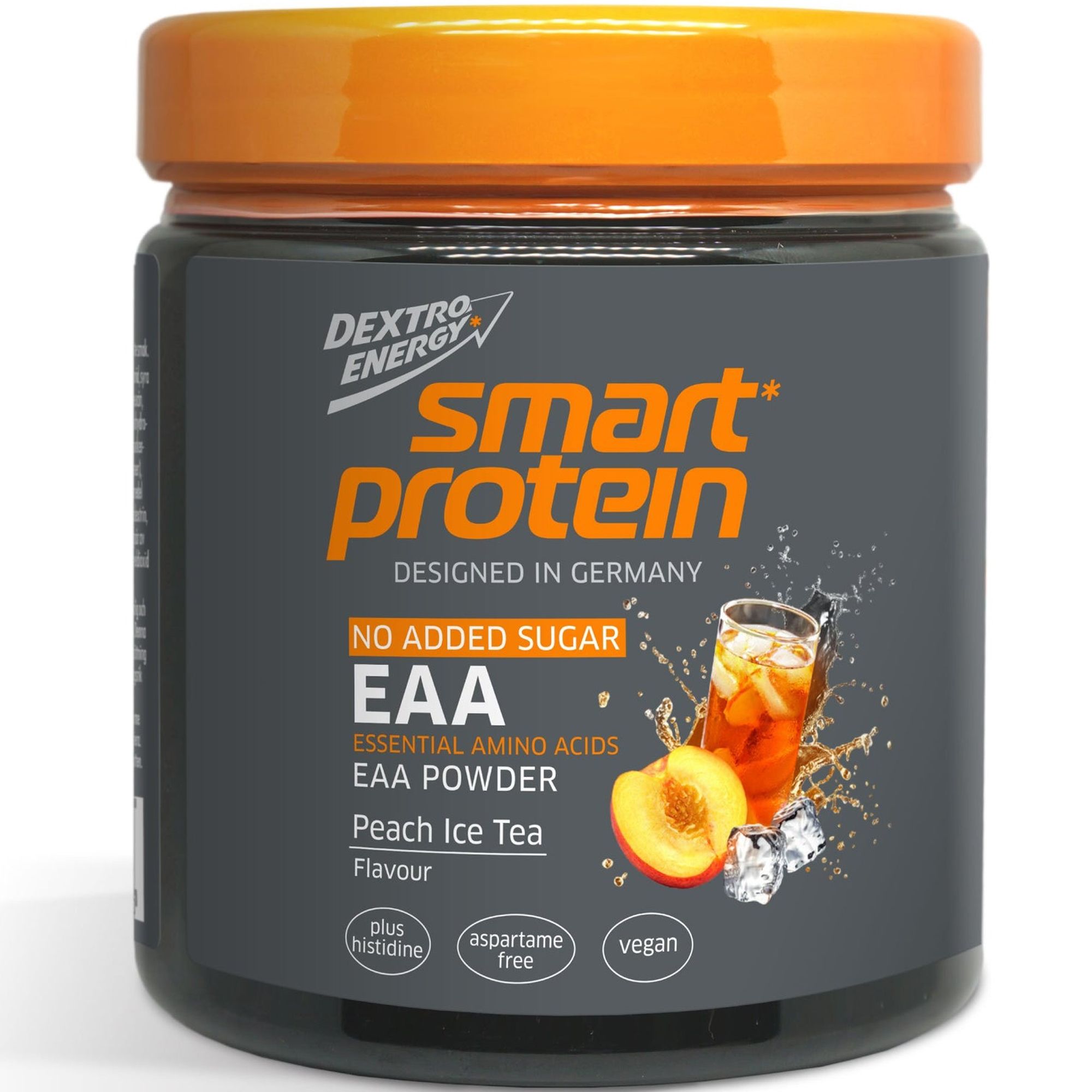Dunkelgraues Produktglas mit orangefarbenem Deckel. Aufschrift: DEXTRO ENERGY, Smart Protein, EAA, Peach Ice Tea. Vegan, aspartamfrei.