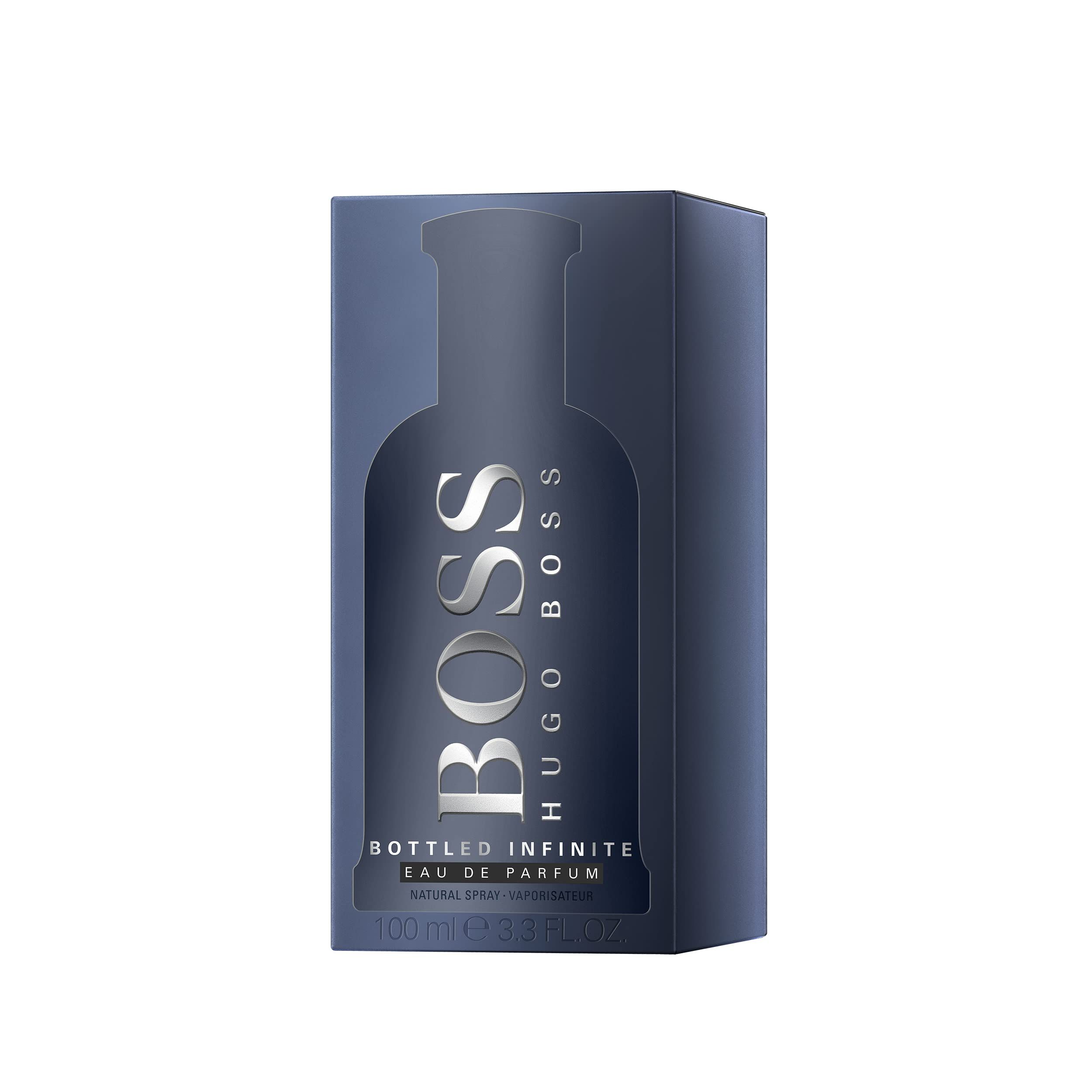 Blaue Verpackung mit BOSS HUGO BOSS-Logo und Produktnamen BOTTLED INFINITE. Eau de Parfum.