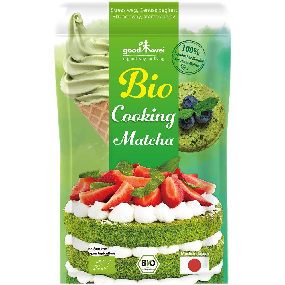 Grüne Verpackung mit Matcha-Pulver, abgebildet mit Kuchen, Eis und Früchten. Bio-Zertifizierung und japanische Flagge.